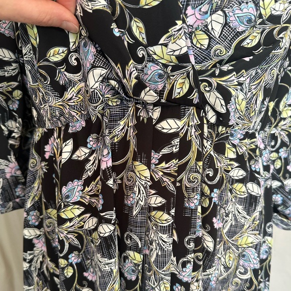 Torrid Black Floral Midi Dress fit & flare wrap size 1X white chartreuse v-neck - Picture 5 of 16